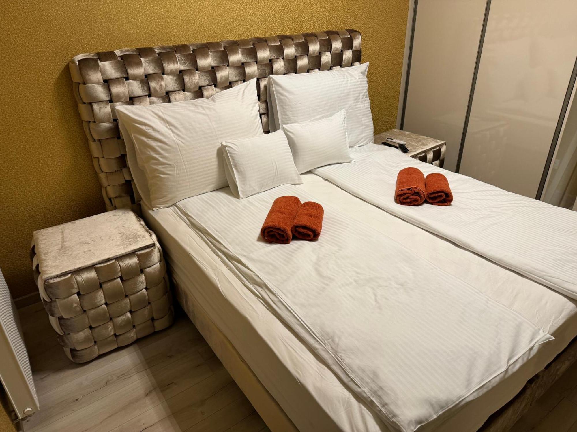 Luxury Cordia Apartment With Free Parking Boedapest Buitenkant foto