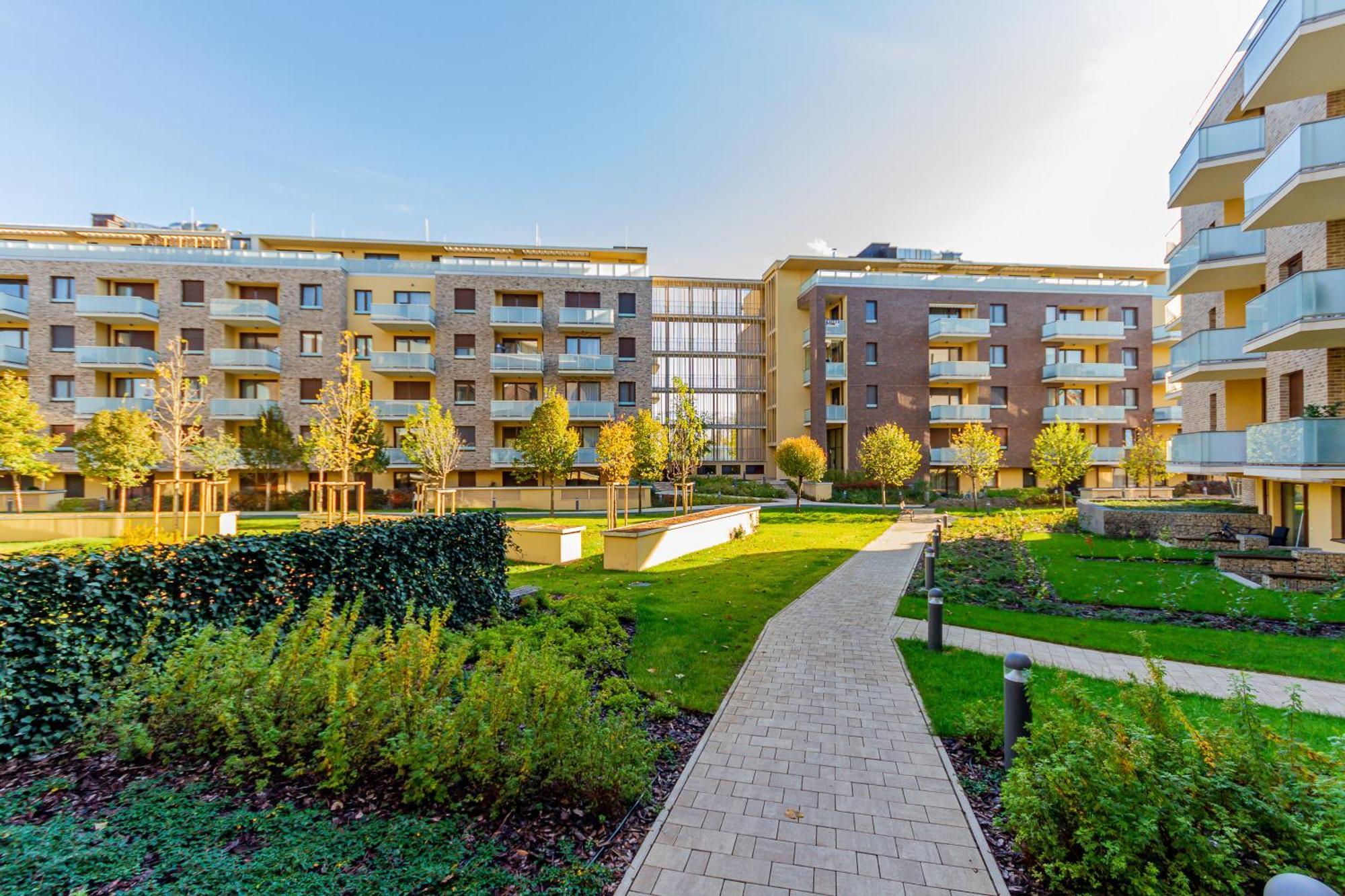 Luxury Cordia Apartment With Free Parking Boedapest Buitenkant foto