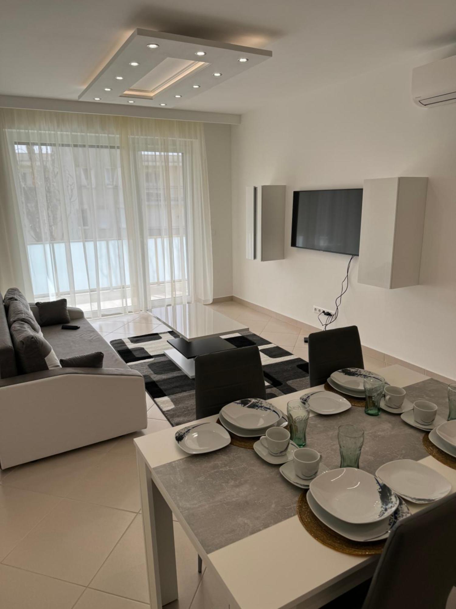 Luxury Cordia Apartment With Free Parking Boedapest Buitenkant foto